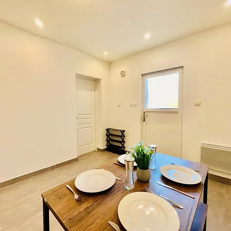 Apartment Coeur De Fos-centre Ville-clim-plages-parking-4 Personnes Fos-sur-Mer